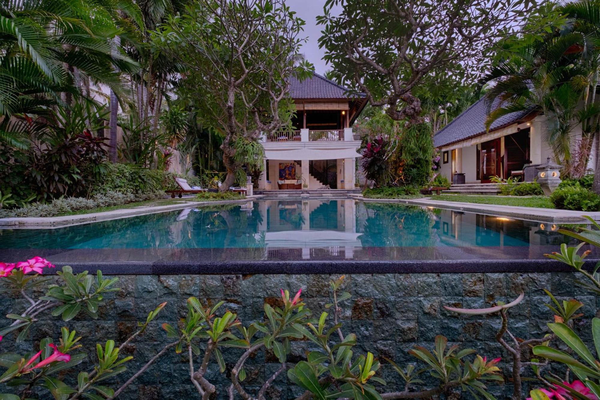 Kutus Kutus Saba Beach Villa Gianyar  Exterior photo