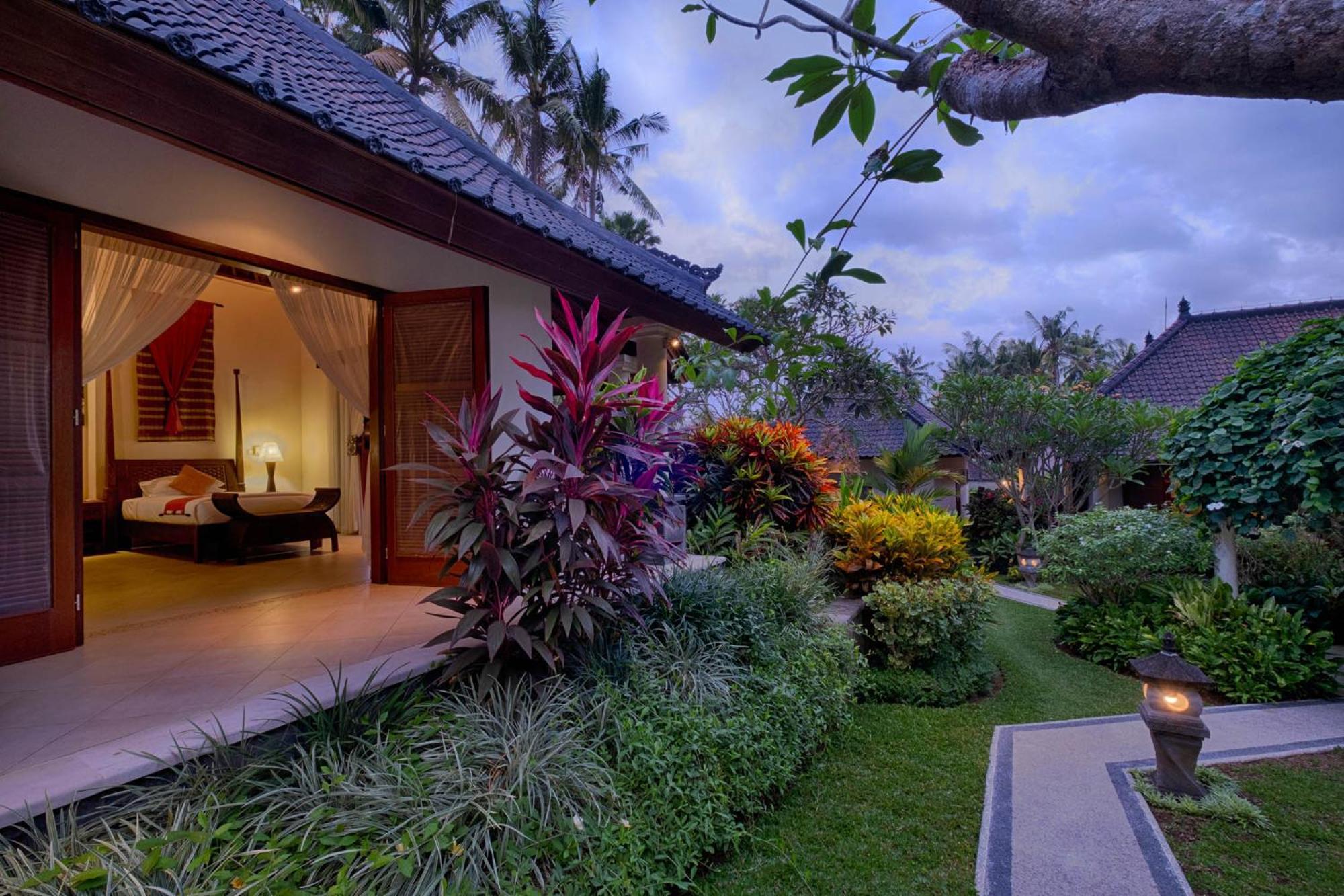 Kutus Kutus Saba Beach Villa Gianyar  Exterior photo