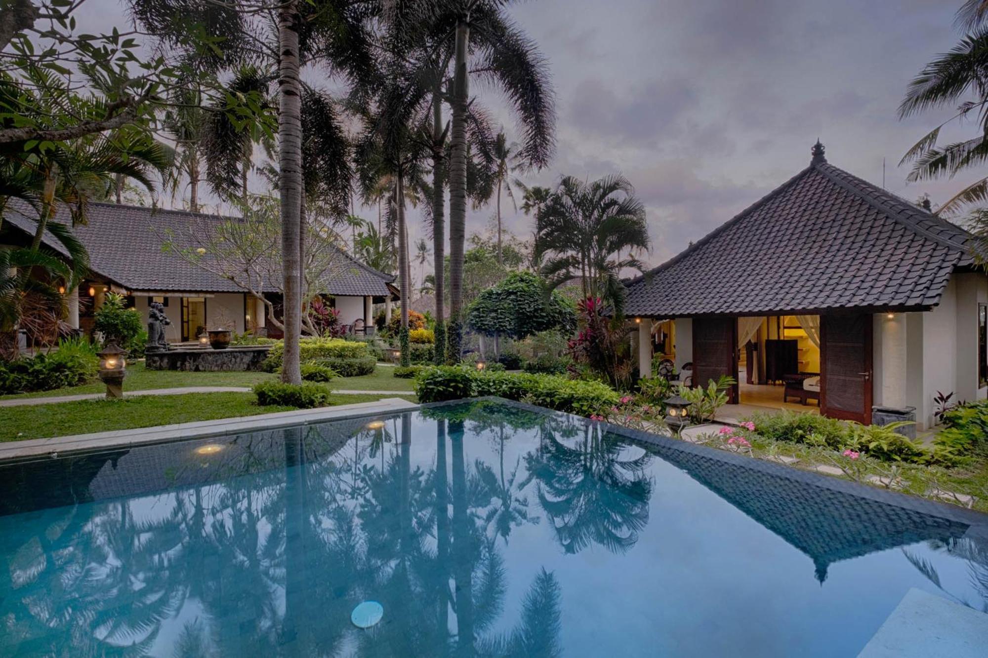 Kutus Kutus Saba Beach Villa Yogyakarta Exterior photo