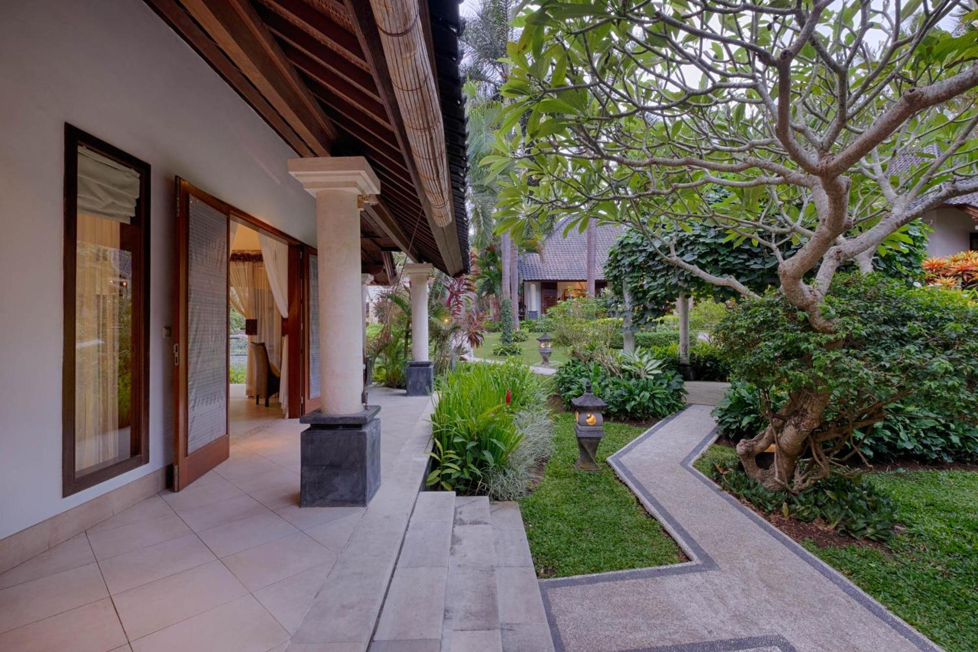 Kutus Kutus Saba Beach Villa Yogyakarta Exterior photo